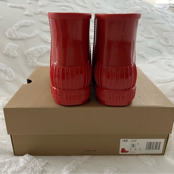 Ugg Drizlita Cozy Rain Boots NWB - Picture 7 of 8